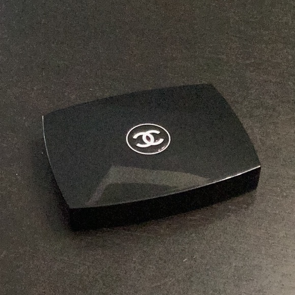 RARE Chanel eyeshadow Ombres Matelassees Made in Italy 5 shades - Picture 4 of 5